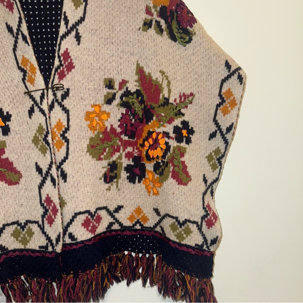 Anthropologie Angel of the North Wrap Shawl Floral Boho Embroidery - Picture 3 of 8
